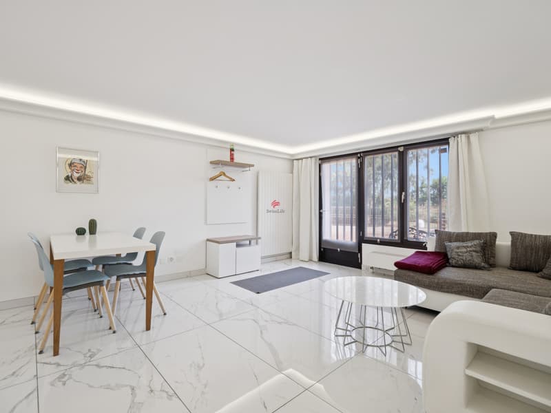 Timeless luxury villa with annex (9)