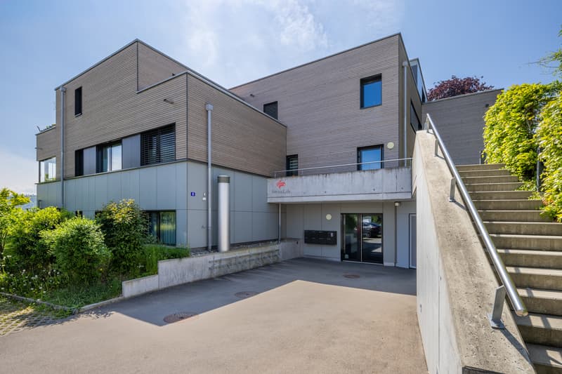 Eingang und Einfahrt zur Tiefgarage