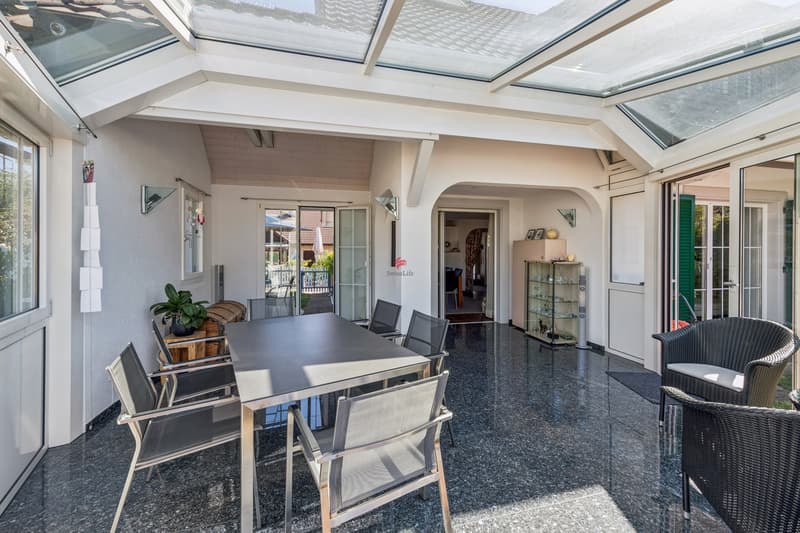 Doppeleinfamilienhaus mit Pool und Wintergarten (6)