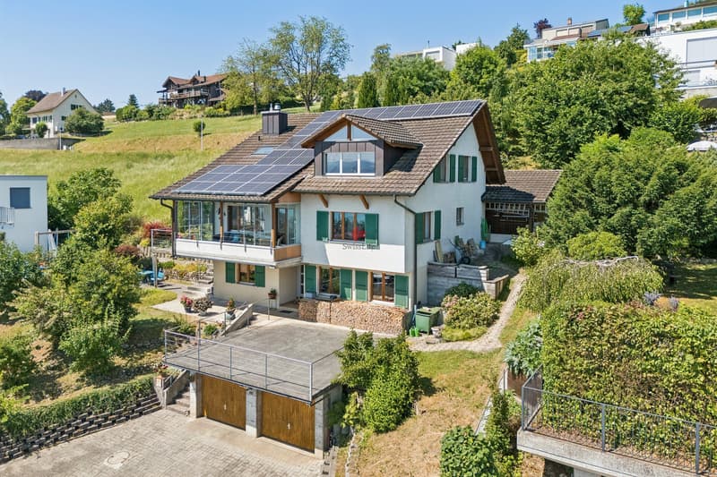 Tolle See- und Alpensicht und zusätzliches Ausbaupotential (12)