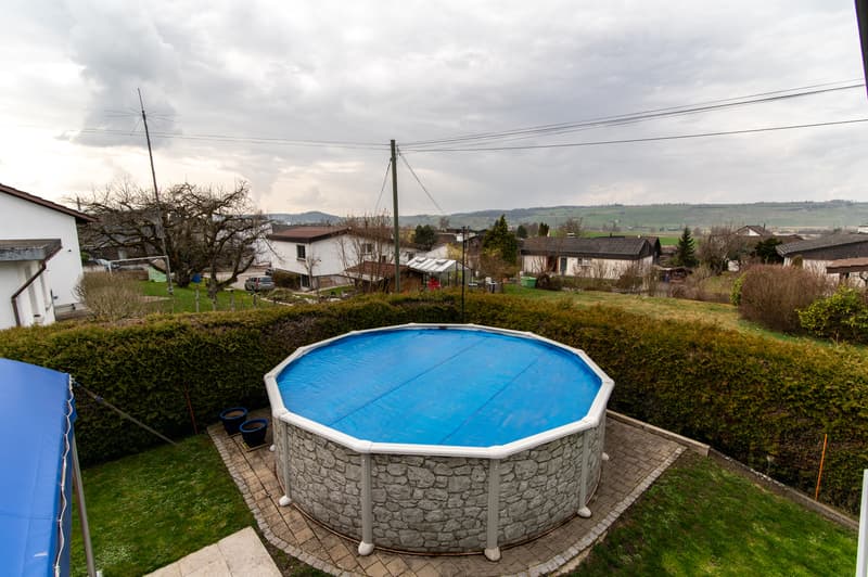 Pool im Garten