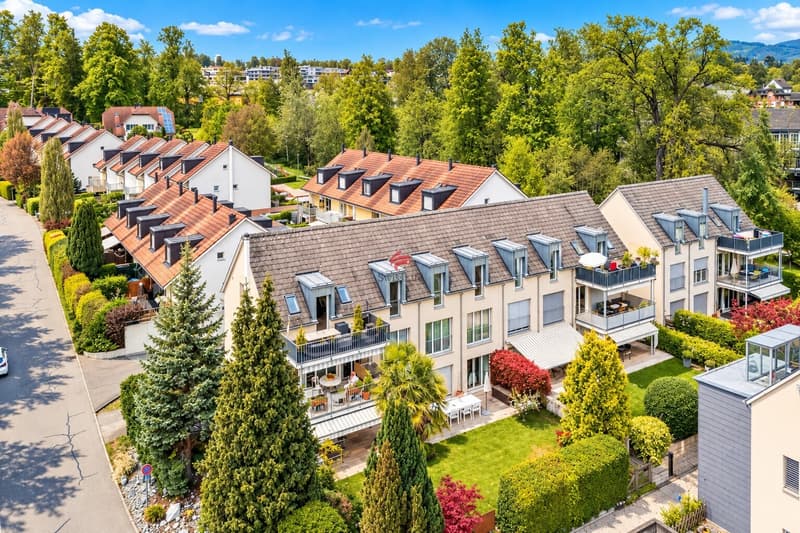 Exklusive Attikawohnung mit Fernsicht und Terrasse (5)