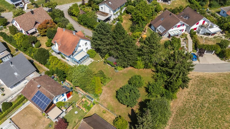Grosszügiges Familienhaus mit Gartenidylle (12)