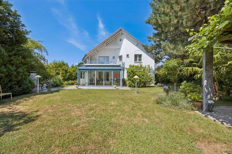 Grosszügiges Familienhaus mit Gartenidylle (1)