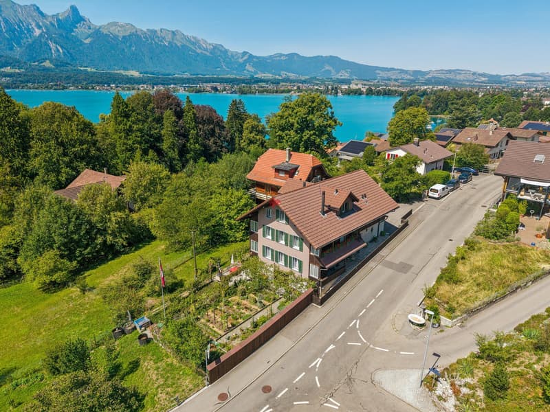 Zweifamilienhaus mit zusätzlichem Ausbaupotenzial (1)