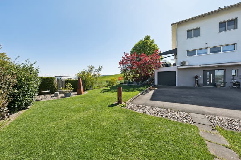 Panorama Doppeleinfamilienhaus mit See- und Bergsicht (1)