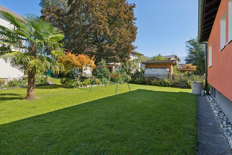 Gepflegtes Einfamilienhaus mit schönem Garten (10)