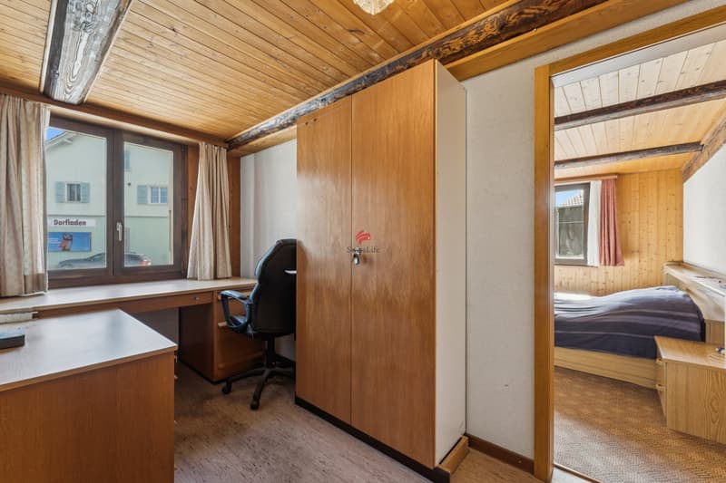 4.5-Zimmer-Wohnung / Zimmer- Bürobereich