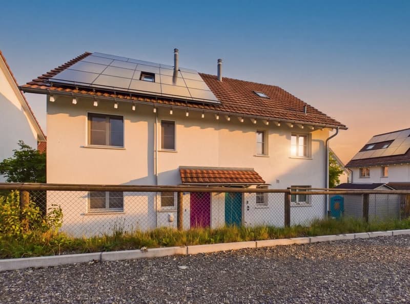 Where quality of living is at home - Family house with winter garden and solar system (8)