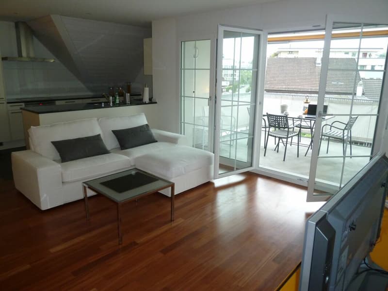 Moderne 2.5-Zimmerwohnung zentral in Kloten (4)