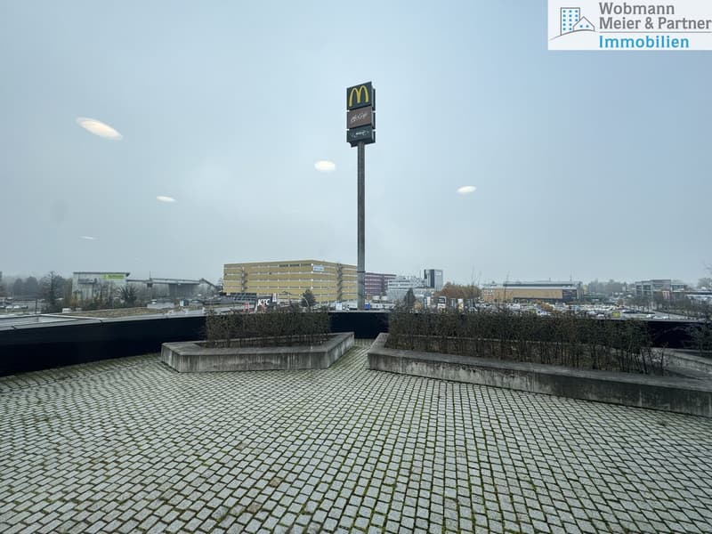 Attraktive Fläche im Medical Tower inkl. Terrasse (7)