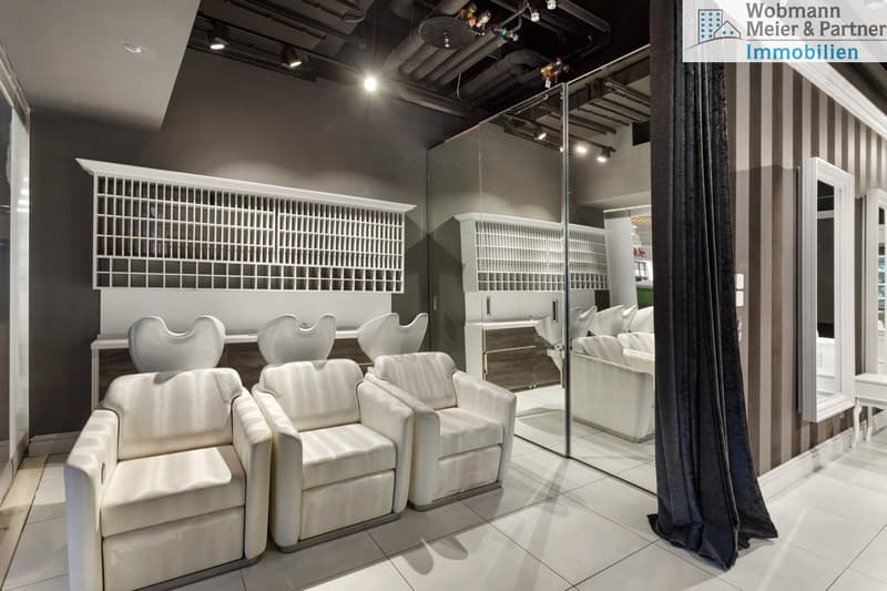 Salone di bellezza attraente, ampliato (74 m²) all'interno di Volketswil (4)