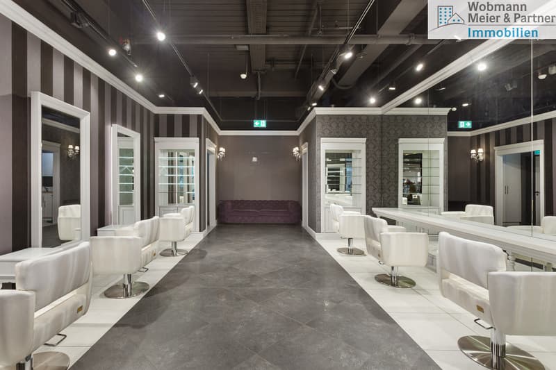 Salone di bellezza attraente, ampliato (74 m²) all'interno di Volketswil (5)
