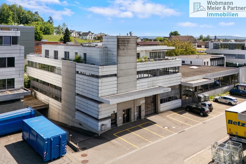 Vielseitige Gewerbe- und Büroflächen mit über 1'150 m² Nutzfläche (1)