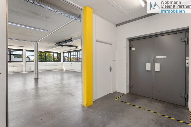 Vielseitige Gewerbe- und Büroflächen mit über 1'150 m² Nutzfläche (11)