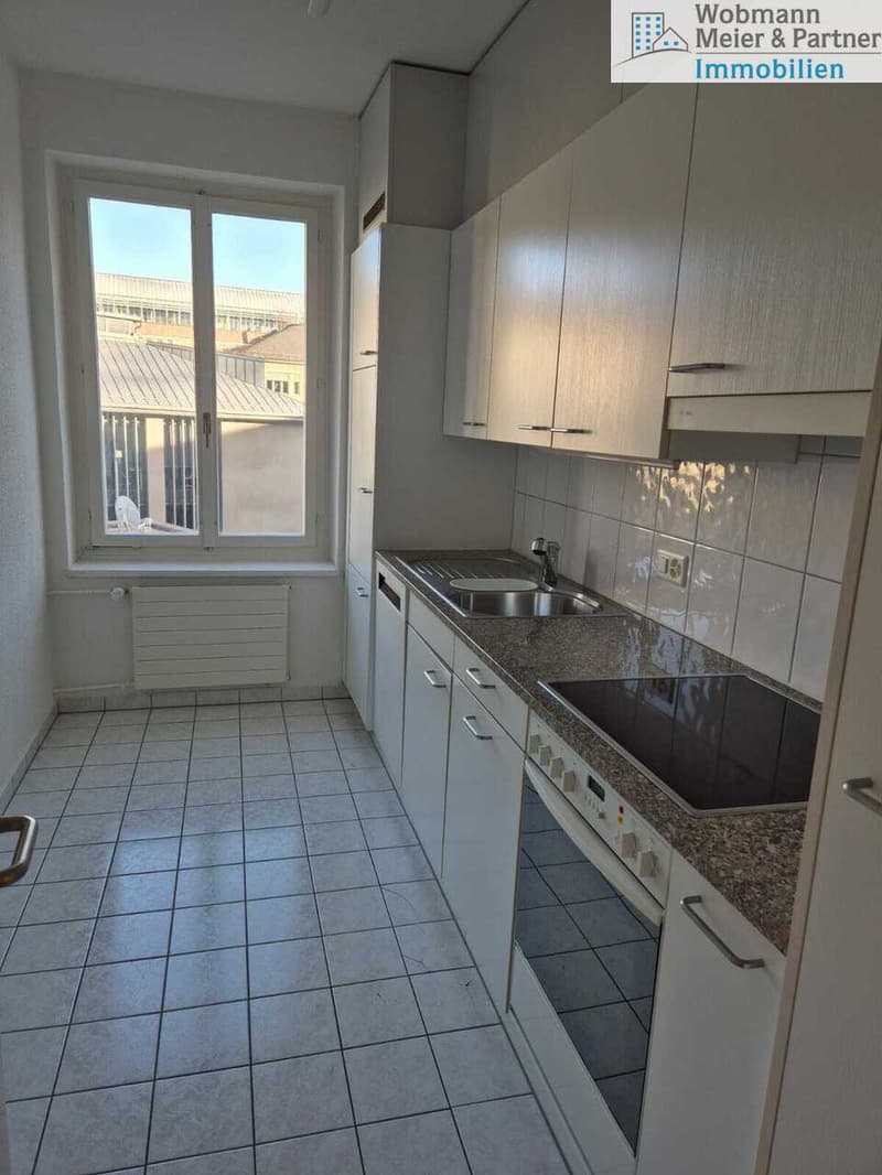 Befristete 3½-Zimmer-Wohnung an zentraler Lage beim Hallwylplatz (3)