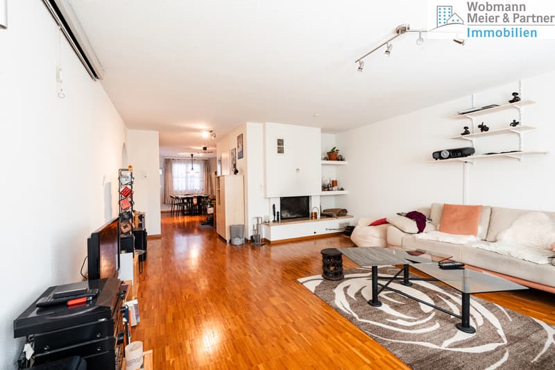 Spacious 4.5-room garden apartment with fireplace in Kindhausen (10)