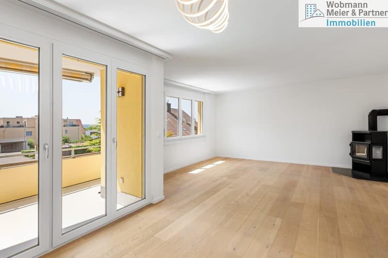 Gepflegtes Zuhause im steuergünstigen Rüti bei Winkel (1)