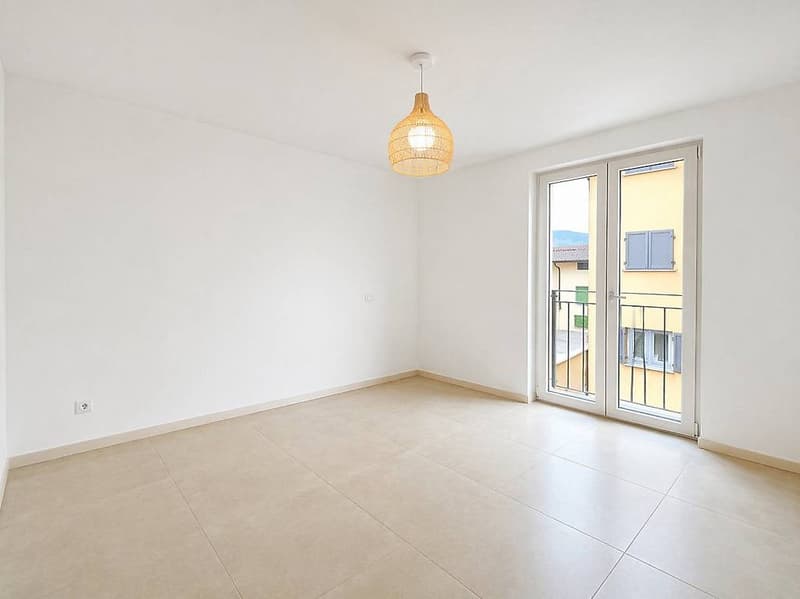 Modern 4.5 room semi-furnished apartment in Novazzano (9)