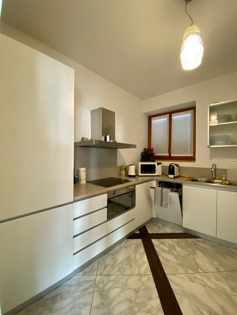 Appartamento vista lago  in esclusiva residenza (15)