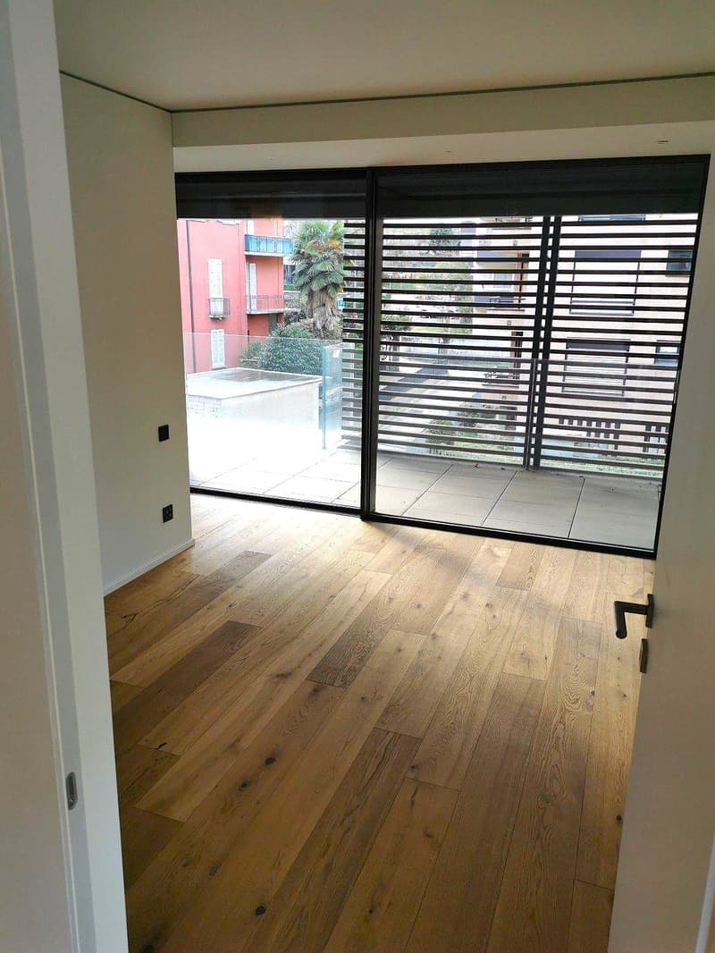Elegante appartamento di 4.5 locali nella prestigiosa Residenza Parco Lago – Paradiso (6)