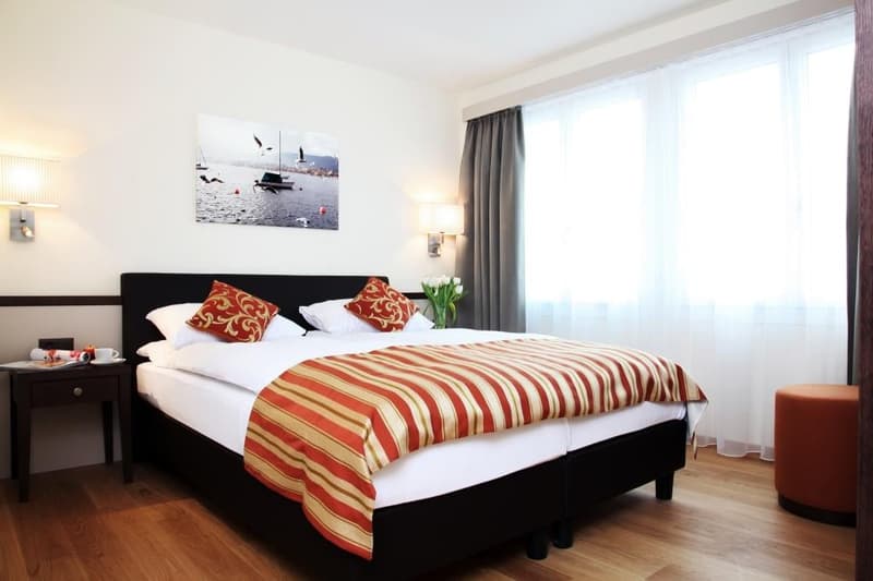 3-Room Family Apartment furnished in Zurich Seefeld (2)