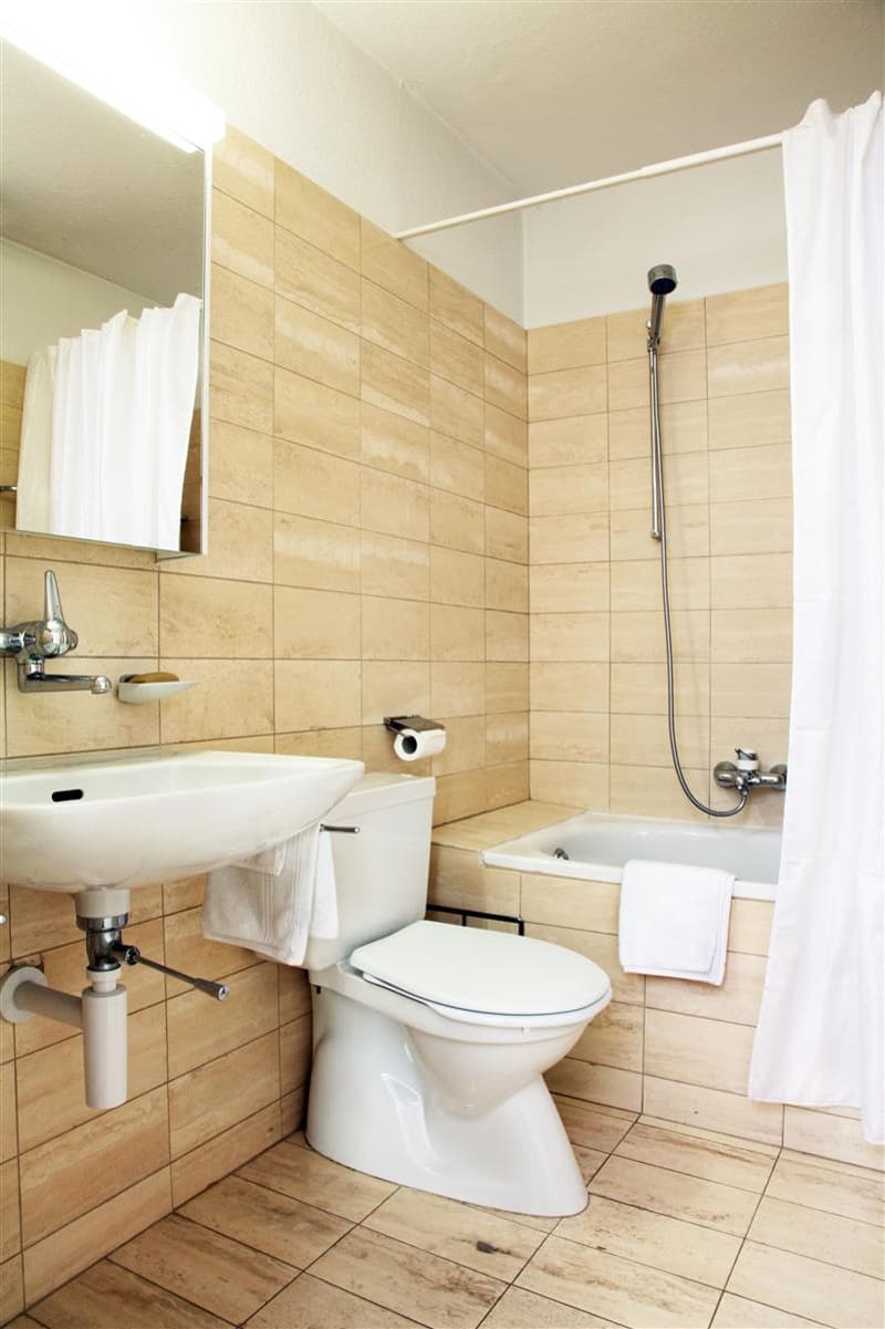 3-Zimmer Family Apartment mit Balkon möbiliert in Zürich - Nähe Bargrist/Hirsladen (7)