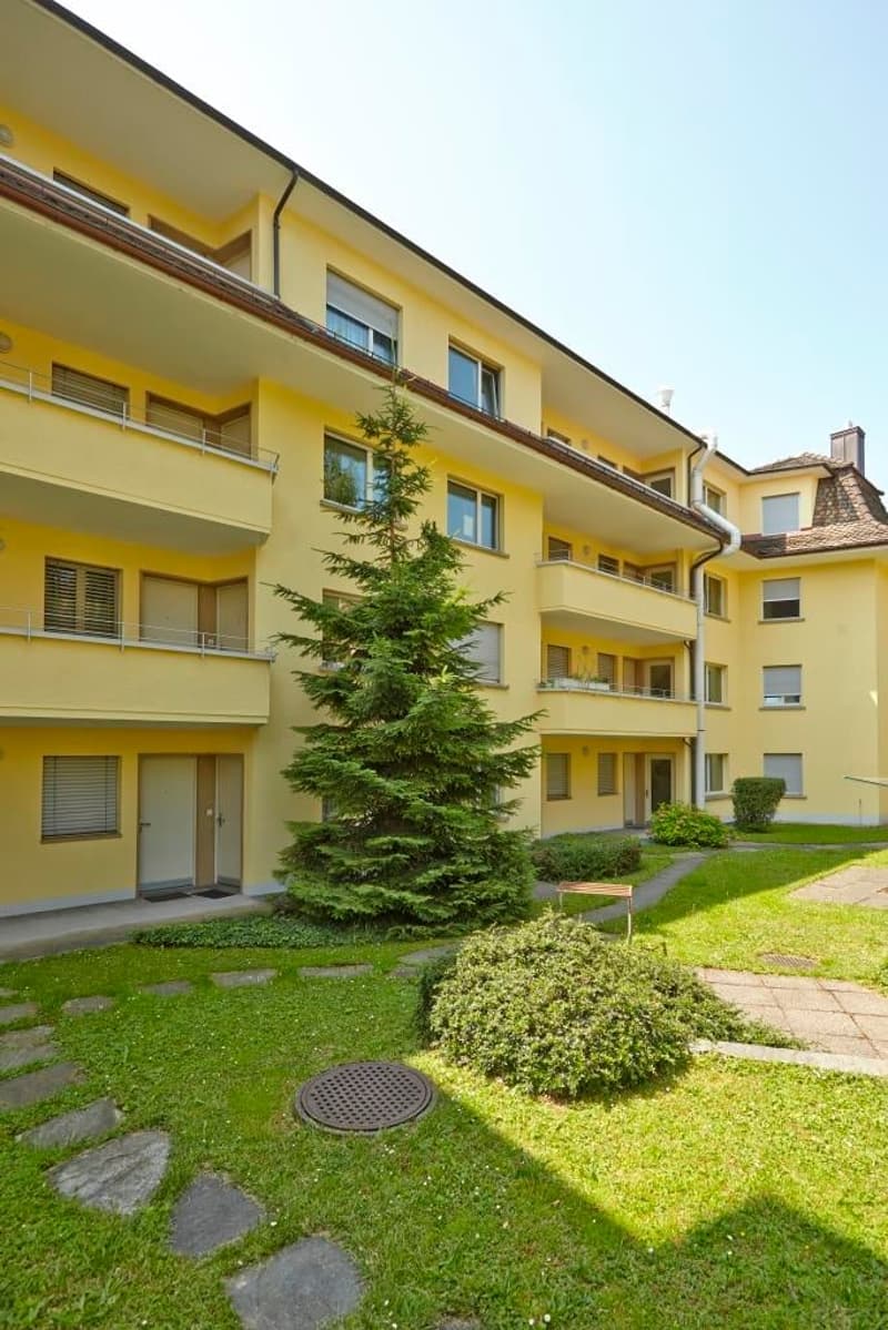 3-Zimmer Family Apartment mit Balkon möbiliert in Zürich - Nähe Bargrist/Hirsladen (8)