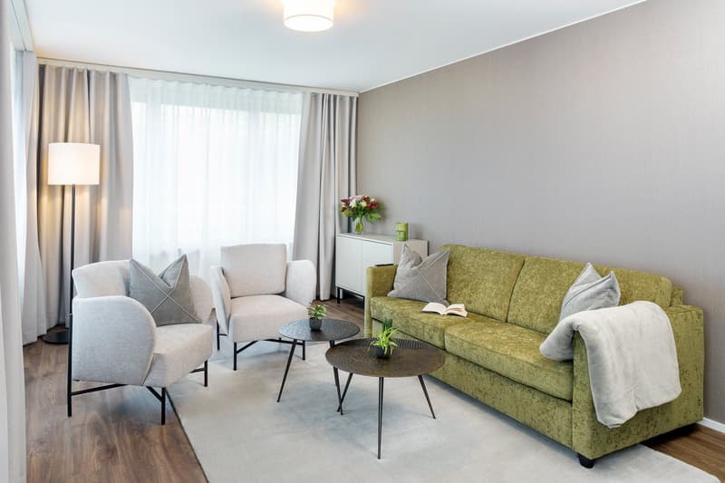 2-Zimmer Apartment Suite möbiliert in Cham (Zug), Papieri-Areal (1)