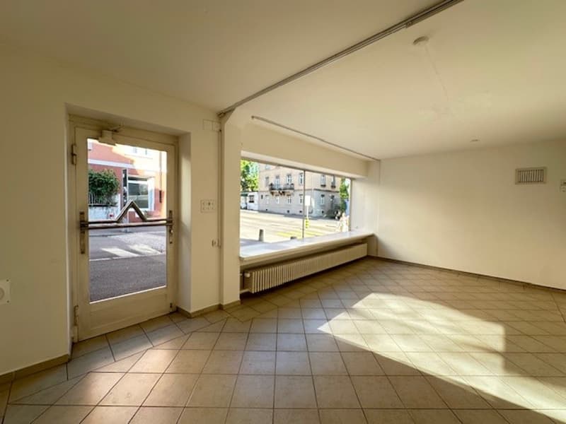 Il tuo nuovo indirizzo commerciale nel quartiere molto richiesto 7 (5)