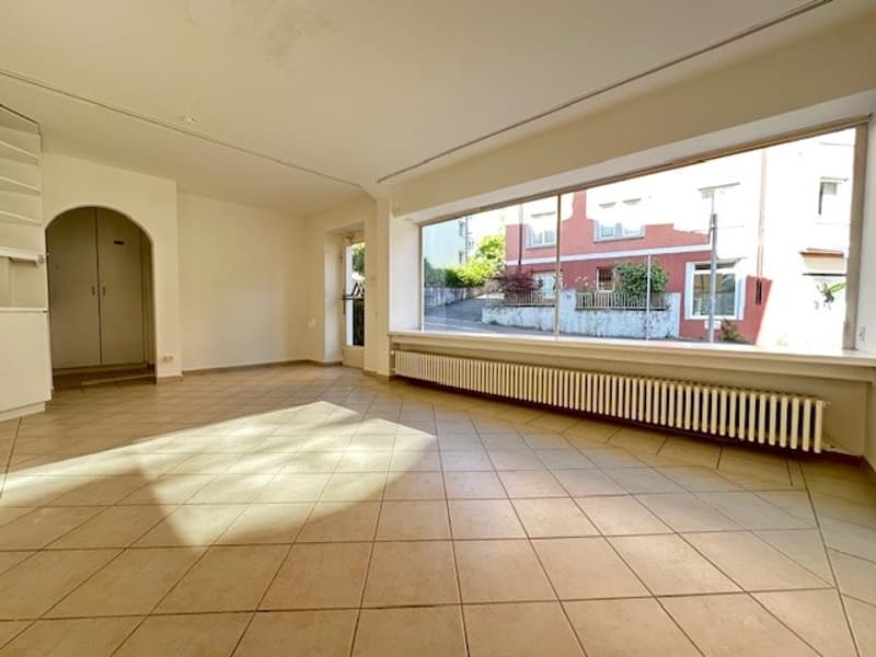 Il tuo nuovo indirizzo commerciale nel quartiere molto richiesto 7 (7)