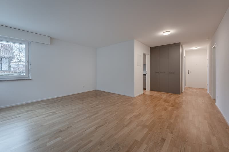 Modern saniert (2022): Helle 4.5-Zimmer-Wohnung in Wittenbach (4)