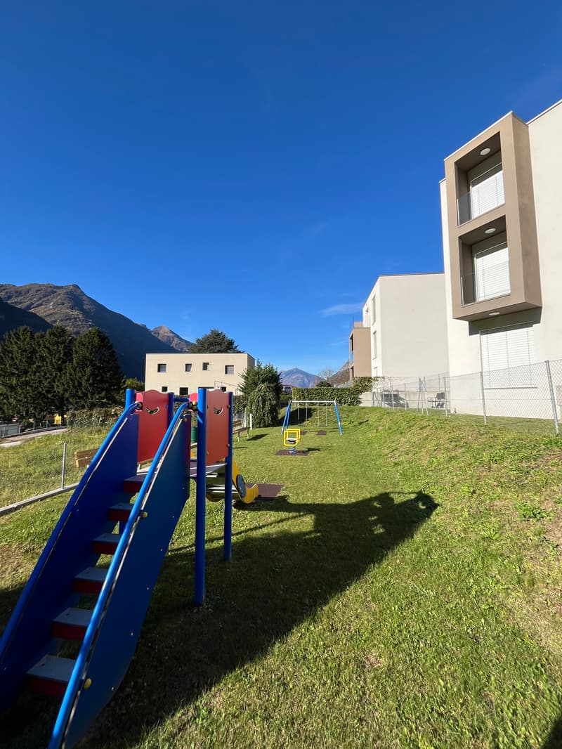 MODERNO APPARTAMENTO 2,5 locali a CLARO (19)