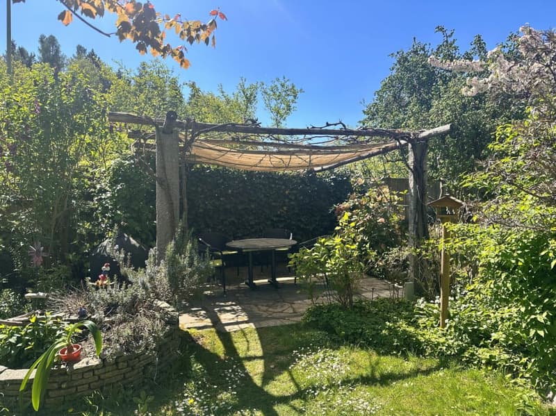 Sitzplatz mit Pergola