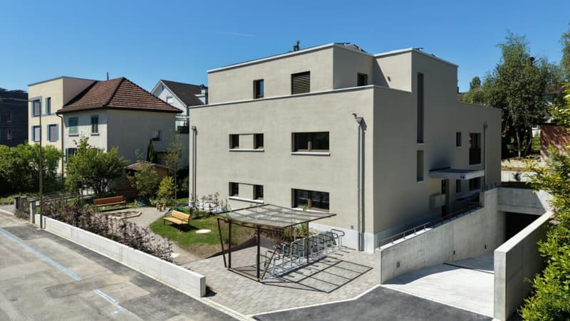 Vita urbana, residenza rilassata: appartamento di proprietà moderno di 4,5 locali al 1° piano (12)