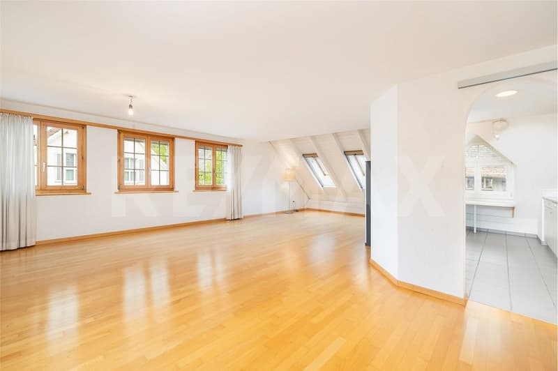 Maisonette with unique architecture and versatile living spaces (6)