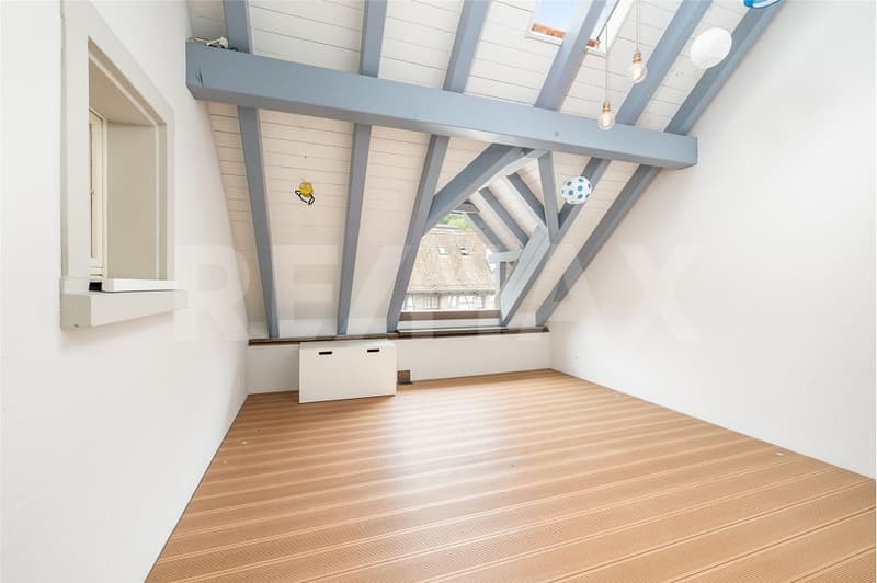 Maisonette with unique architecture and versatile living spaces (4)