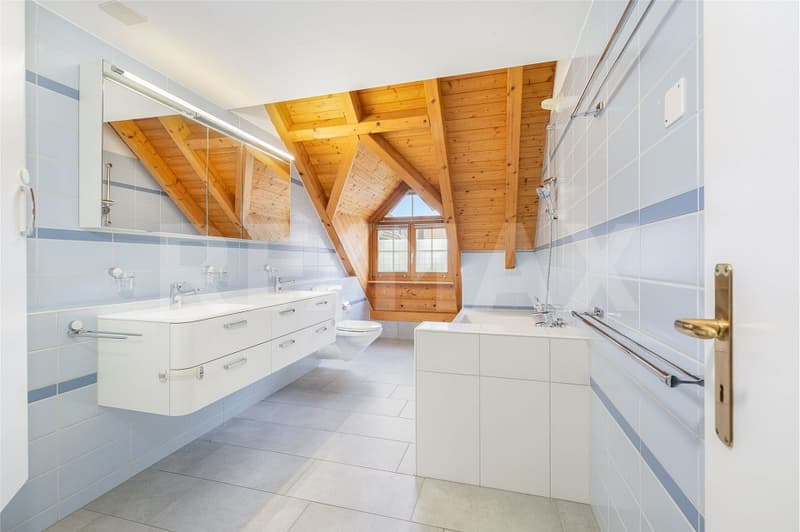 Maisonette with unique architecture and versatile living spaces (3)
