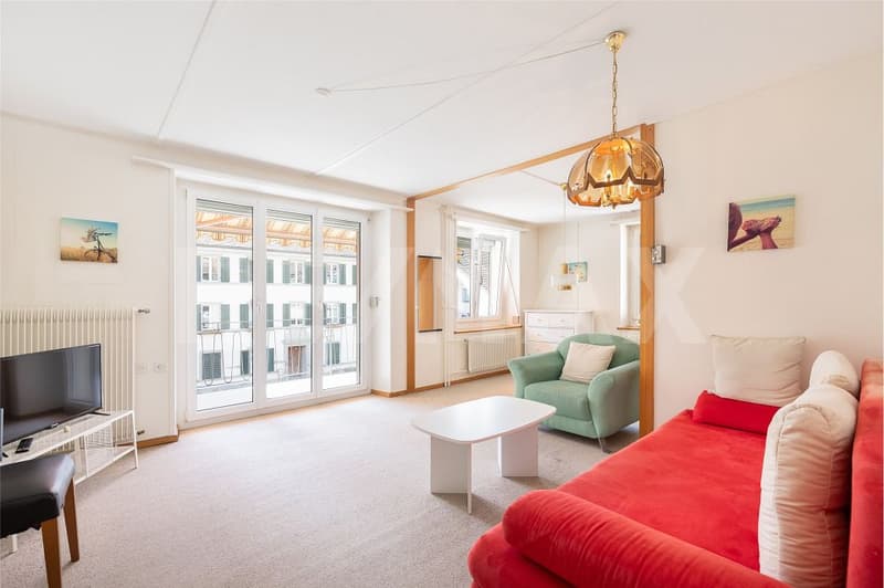 Secure returns meet historic charm: Row house in the heart of Hallau (3)