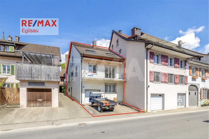 Secure returns meet historic charm: Row house in the heart of Hallau (1)
