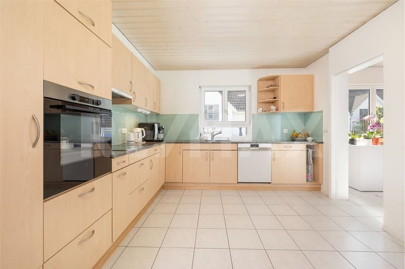Spacious dream house with fireplace, large garden & plenty of space for the whole family (10)