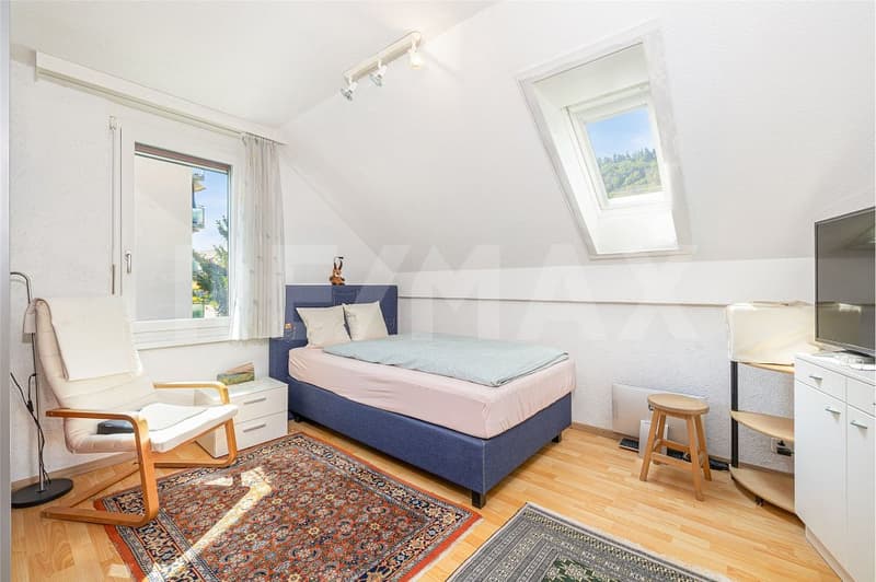 Einseitig angebautes Einfamilienhaus mit Wintergarten und überdeckbarem Pool (10)