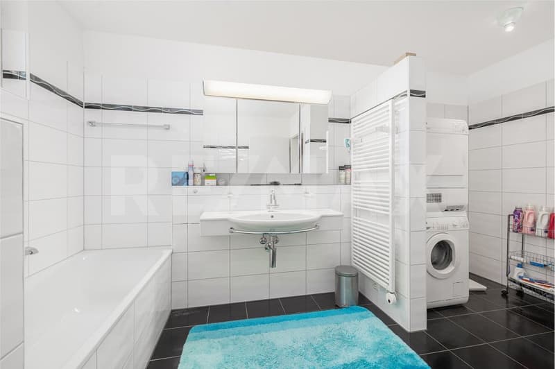 Zentrale, helle 3.5-Zimmer Wohnung mit Gartenparadies (9)