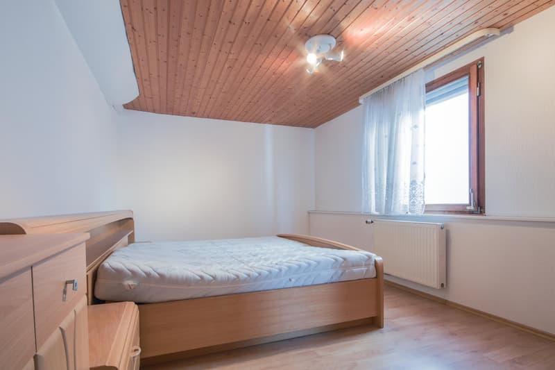 Charmante 5-Zimmer Maisonette-Wohnung in Altenburg (2)