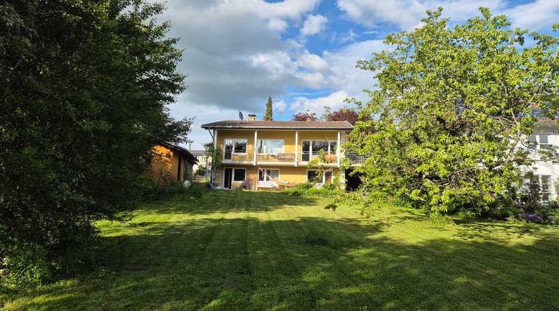 Einfamilienhaus mit naturverbundenem großen Grundstück in Ühlingen (1)