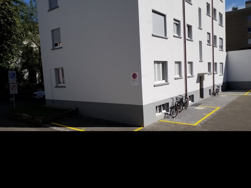 Ultimi posti auto gratuiti disponibili immediatamente! (2)
