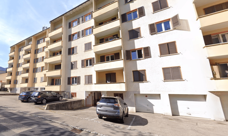 Parking spaces for rent available now! (2)