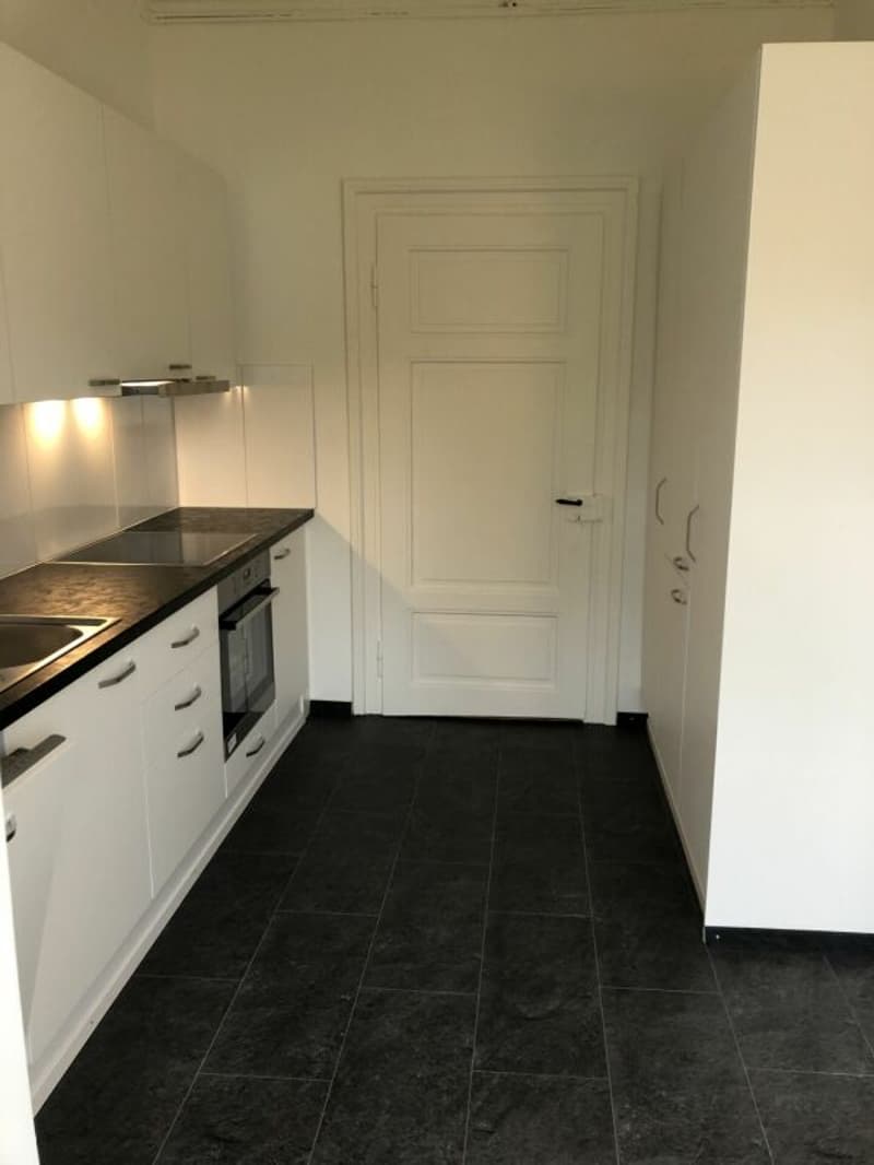 Appartement de 5,5 pièces sous les toits dans une ancienne maison de patricien (2)