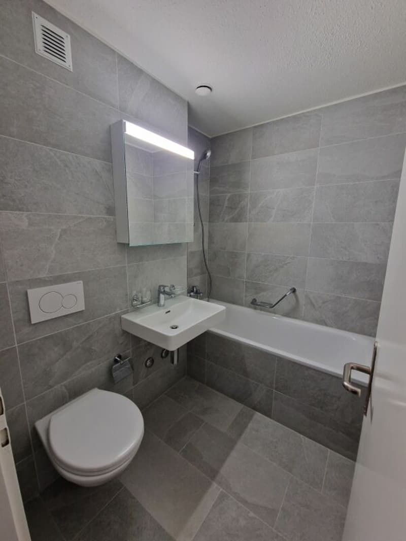 Esclusivo! Appartamento ristrutturato di 5,5 vani 180 m2 (7)