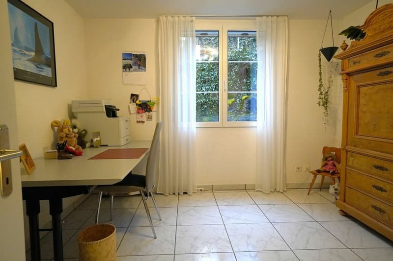 Detached double-family house with studio; plenty of space to live (7)
